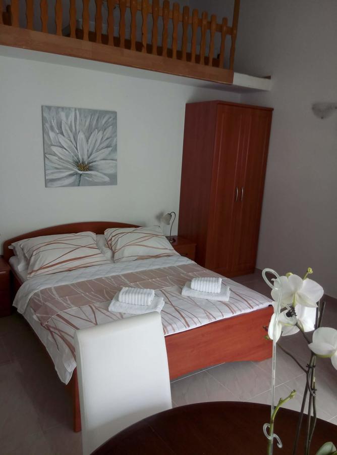 Apartment Miskovic Makarska Exterior photo